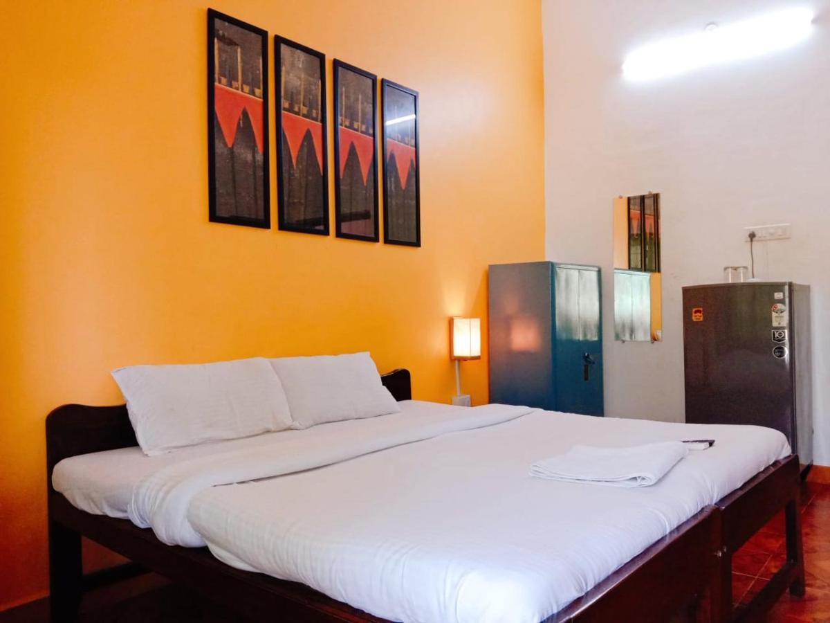 Baga Beach Paradise Hotel Eksteriør billede