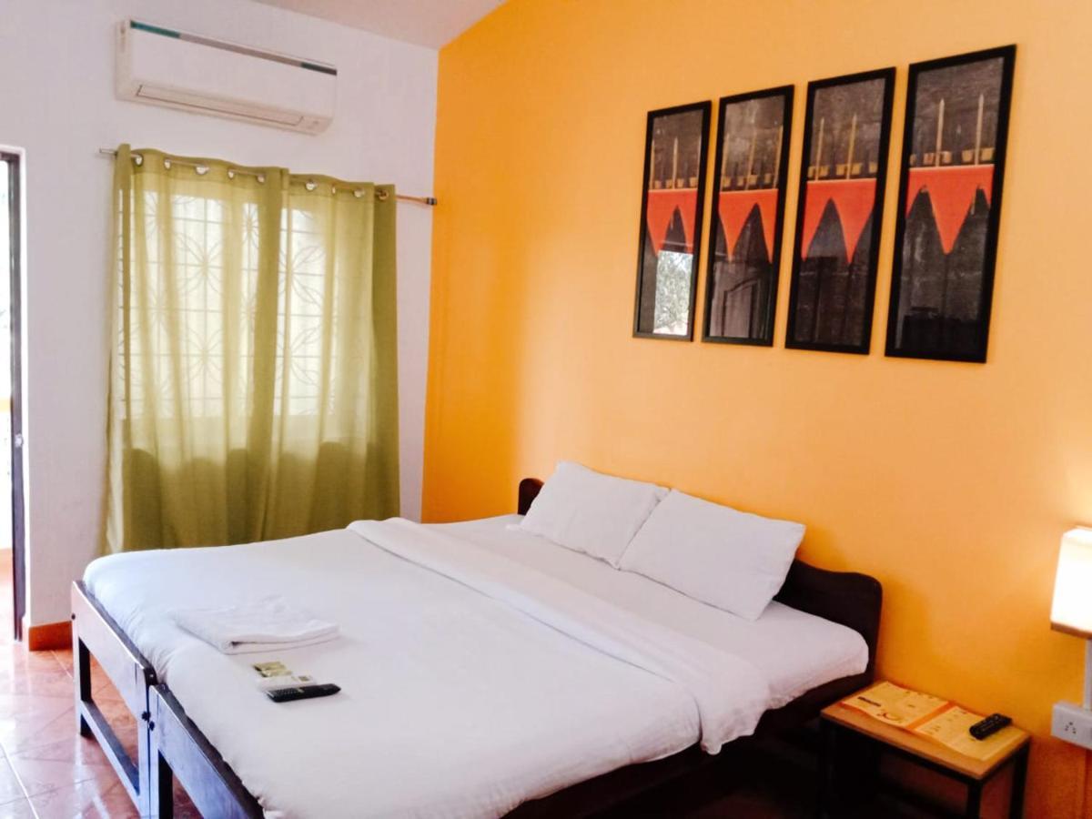 Baga Beach Paradise Hotel Eksteriør billede